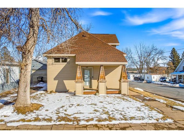 1090 7th Avenue, Baldwin, WI 54002