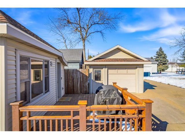 1090 7th Avenue, Baldwin, WI 54002