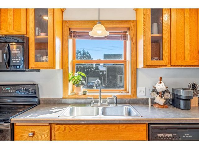 1090 7th Avenue, Baldwin, WI 54002