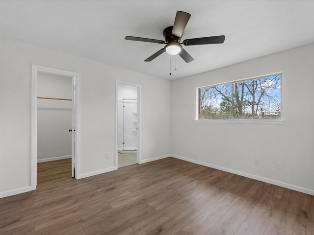 230 W Willwood Drive, Willis, TX 77378