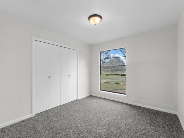 230 W Willwood Drive, Willis, TX 77378