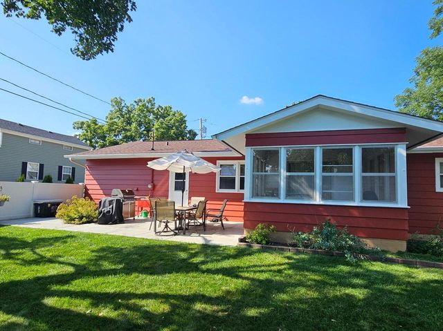 1020 North STREET, Lake Geneva, WI 53147