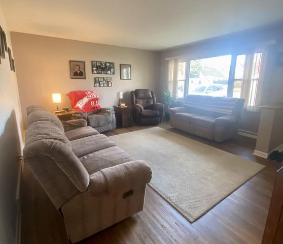 1020 North STREET, Lake Geneva, WI 53147