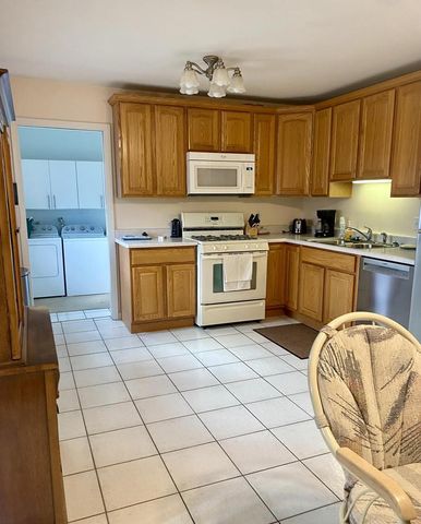 1020 North STREET, Lake Geneva, WI 53147