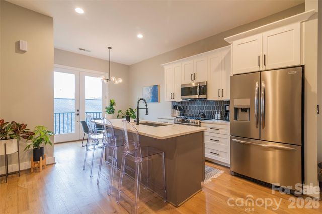2012 Upstate Way, Charlotte, NC 28206