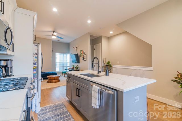 2012 Upstate Way, Charlotte, NC 28206