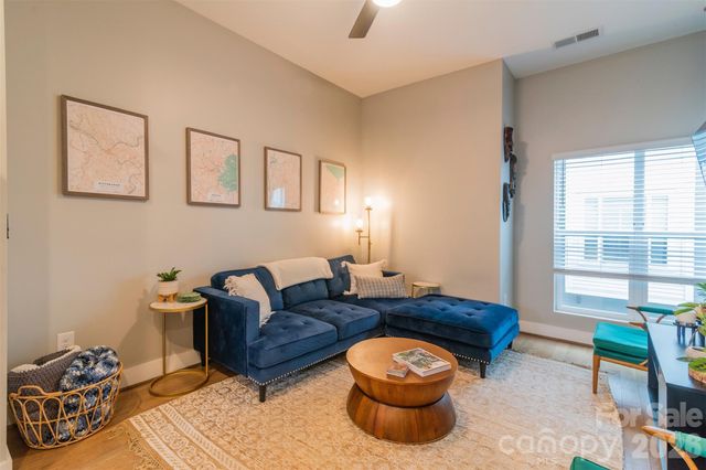 2012 Upstate Way, Charlotte, NC 28206