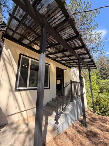 699 Tu Yu Mum Ln, Colfax, CA 95713