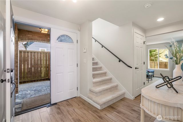 421 NE 60th Street, Seattle, WA 98115