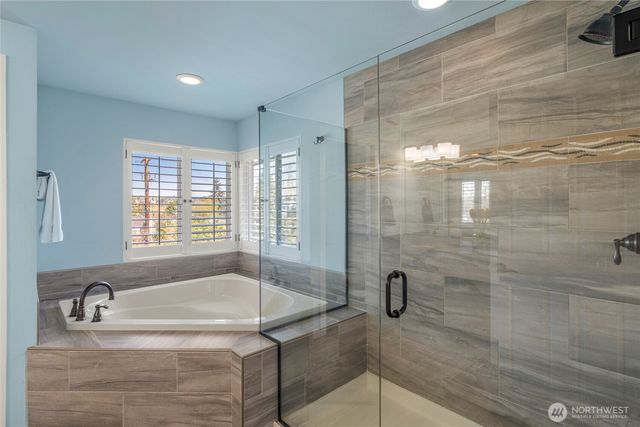 421 NE 60th Street, Seattle, WA 98115