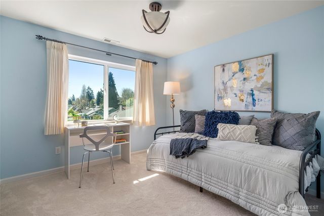 421 NE 60th Street, Seattle, WA 98115