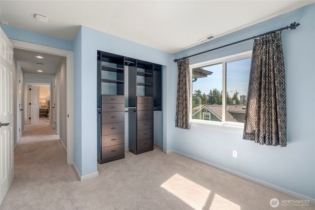 421 NE 60th Street, Seattle, WA 98115