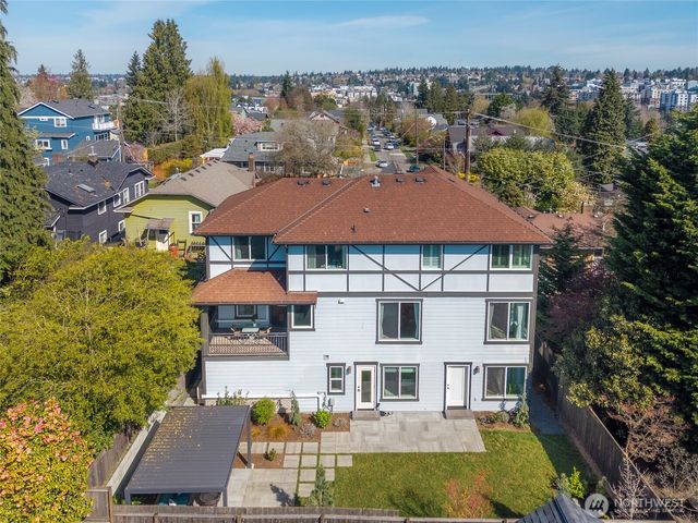 421 NE 60th Street, Seattle, WA 98115