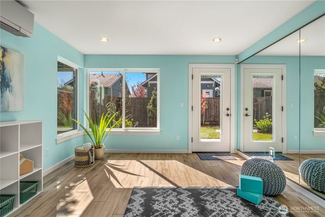 421 NE 60th Street, Seattle, WA 98115