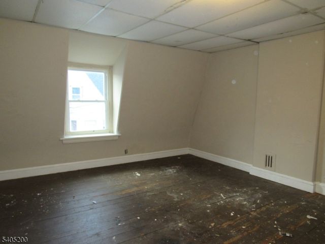 15 Reese Ct, Phillipsburg Town, NJ 08865