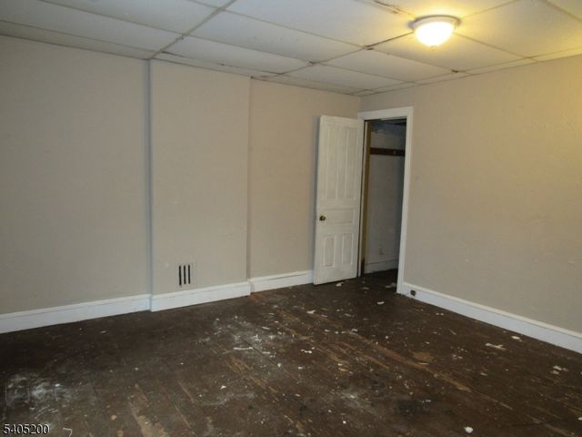 15 Reese Ct, Phillipsburg Town, NJ 08865