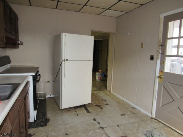 15 Reese Ct, Phillipsburg Town, NJ 08865