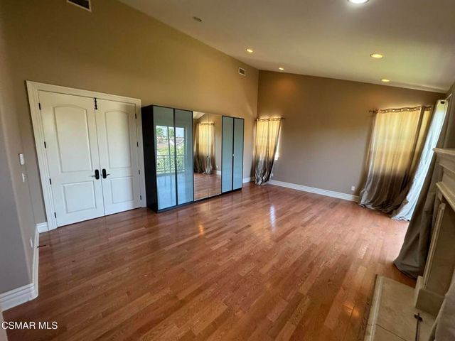 4960 Chimineas Avenue, Tarzana, CA 91356