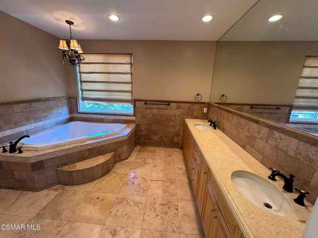 4960 Chimineas Avenue, Tarzana, CA 91356