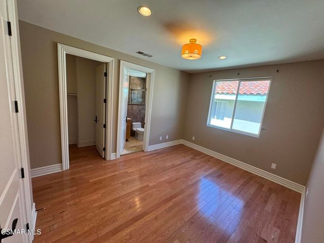 4960 Chimineas Avenue, Tarzana, CA 91356