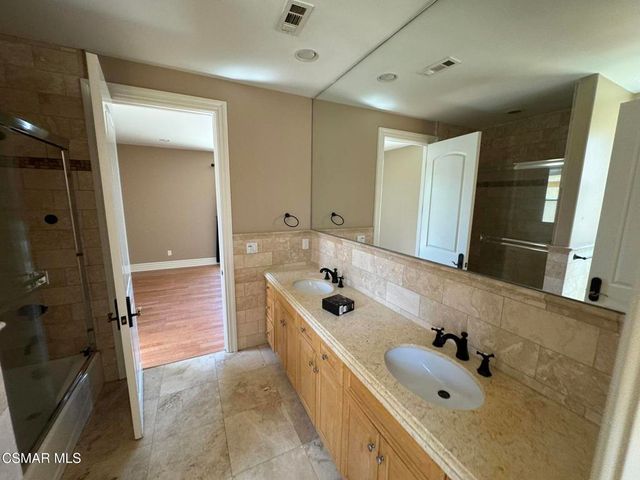 4960 Chimineas Avenue, Tarzana, CA 91356