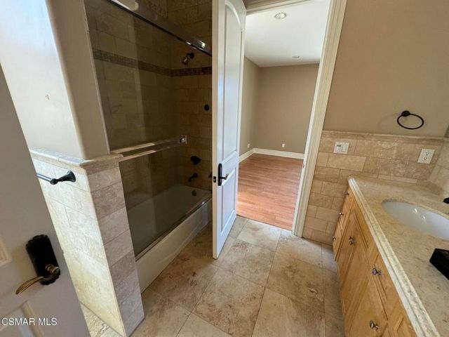4960 Chimineas Avenue, Tarzana, CA 91356