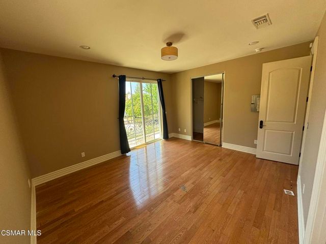 4960 Chimineas Avenue, Tarzana, CA 91356