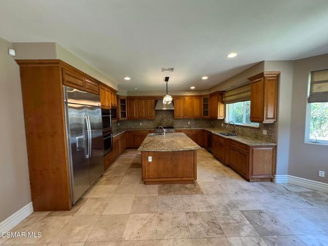 4960 Chimineas Avenue, Tarzana, CA 91356
