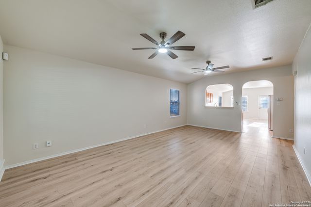 9118 Granberry Pass, Universal City, TX 78148