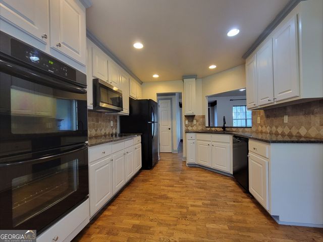 516 Oxford Ridge, Winder, GA 30680