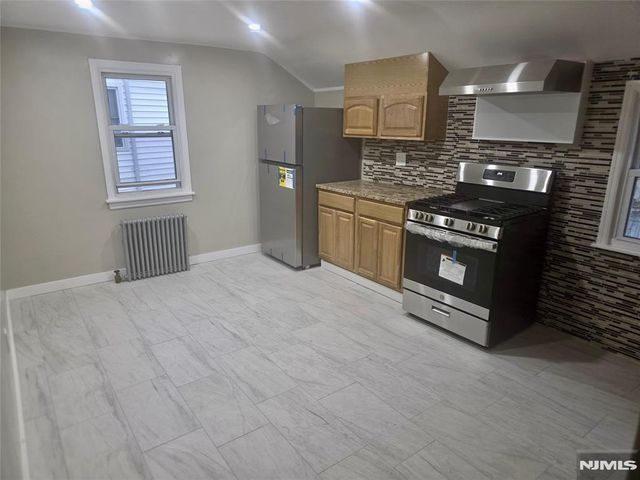 2 James Court 2, Lodi, NJ 07644