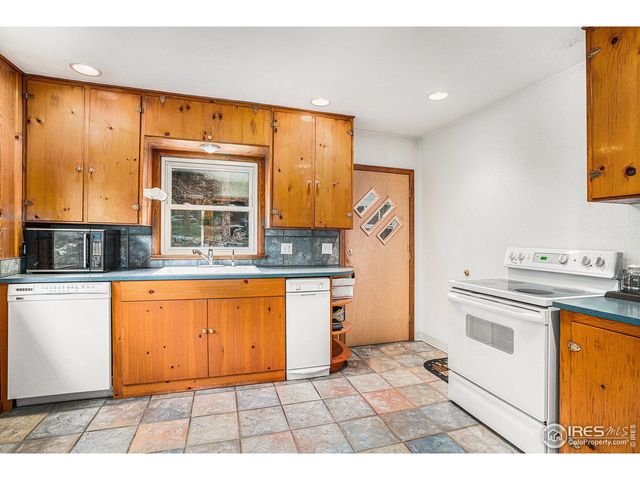 143 Waltonia Rd, Drake, CO 80515