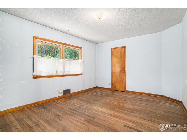 143 Waltonia Rd, Drake, CO 80515