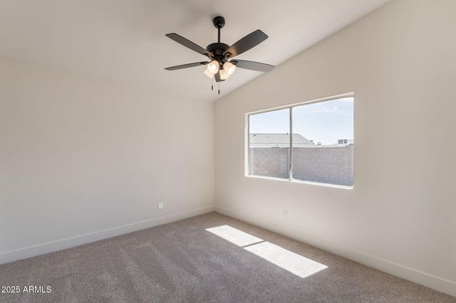 521 E WICKIEUP Lane, Phoenix, AZ 85024