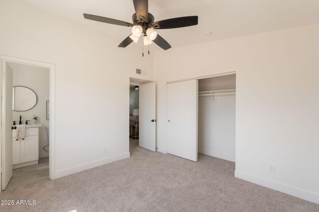 521 E WICKIEUP Lane, Phoenix, AZ 85024