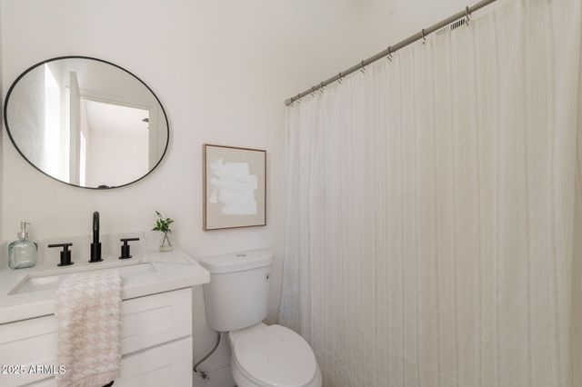 521 E WICKIEUP Lane, Phoenix, AZ 85024