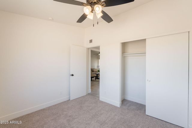 521 E WICKIEUP Lane, Phoenix, AZ 85024