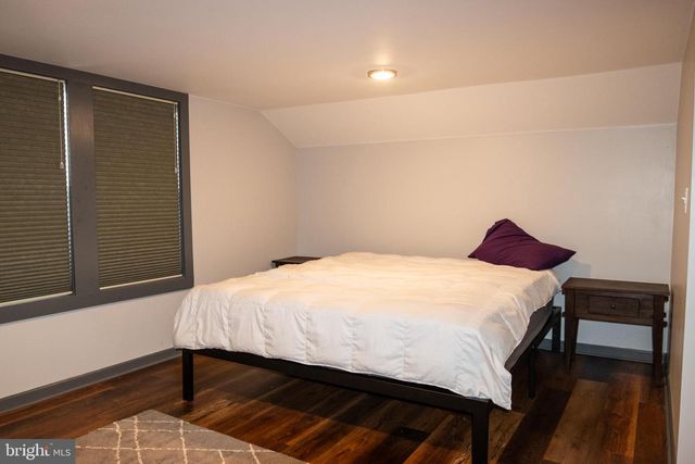 2130 E MAIN ST, Valley View, PA 17983