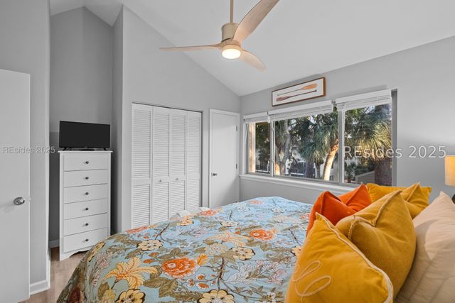 9 Tanglewood Dr Apt 906, Hilton Head Island, SC 29928