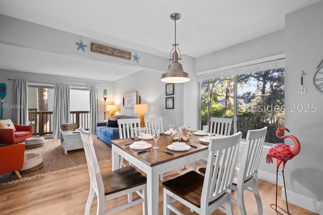 9 Tanglewood Dr Apt 906, Hilton Head Island, SC 29928