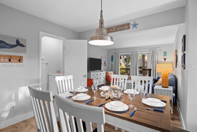 9 Tanglewood Dr Apt 906, Hilton Head Island, SC 29928