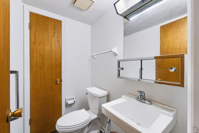 586 Pamlico Street, W2, Columbus, OH 43228