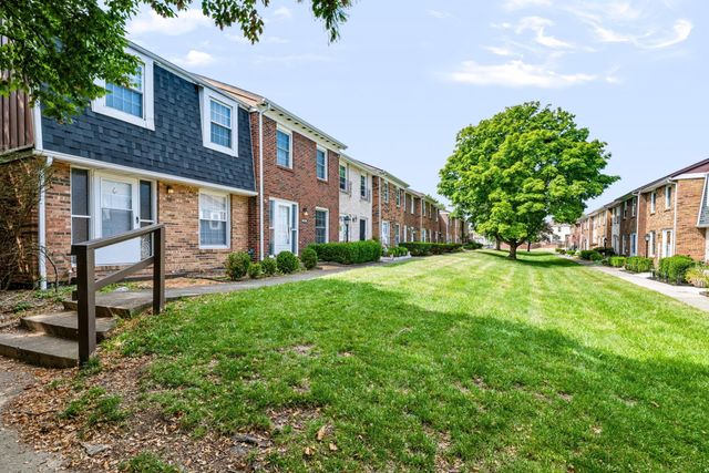 586 Pamlico Street, W2, Columbus, OH 43228