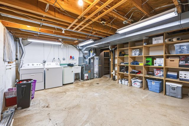 586 Pamlico Street, W2, Columbus, OH 43228