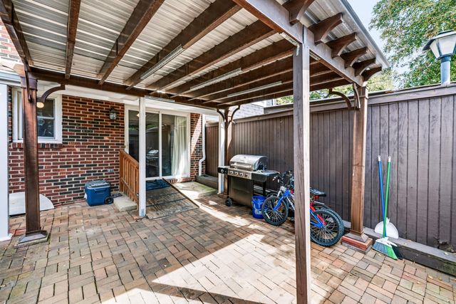586 Pamlico Street, W2, Columbus, OH 43228