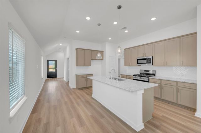 10223 Burton Path, Montgomery, TX 77316
