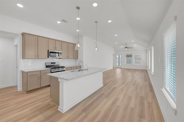 10223 Burton Path, Montgomery, TX 77316