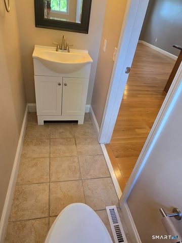 25 Summersweet Drive 25, Glastonbury, CT 06033