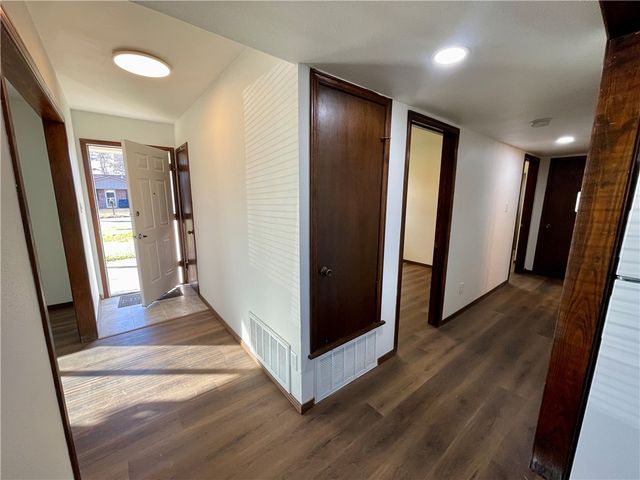 1307 S Ithaca Avenue, Russellville, AR 72801