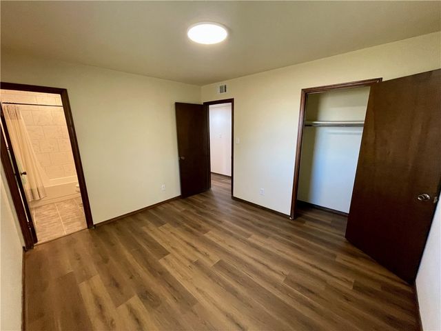 1307 S Ithaca Avenue, Russellville, AR 72801